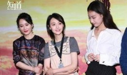 女主进入娱乐圈吃瓜群众,女主的瓜田奇遇记